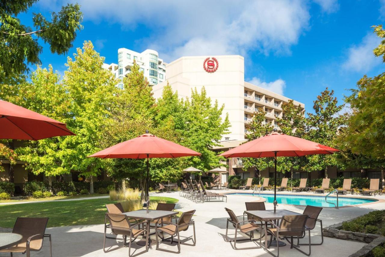 Sheraton Vancouver Airport Hotel Ричмонд Экстерьер фото