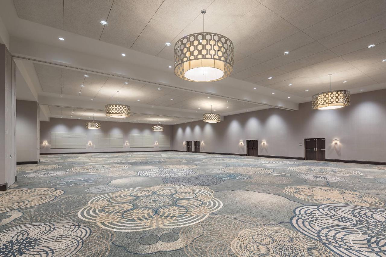 Sheraton Vancouver Airport Hotel Ричмонд Экстерьер фото